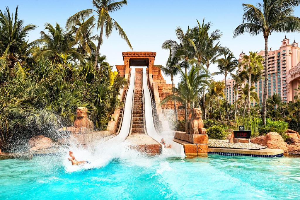 10 nights Holiday Deal in Orlando & Nassau Bahamas on Room Only Basis, Starting from £ 4699 Per Family