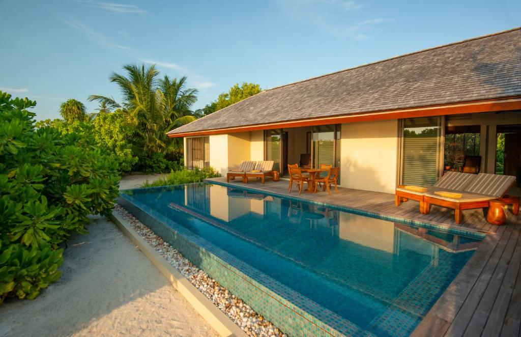 07 Nights Holiday Deal for Residence Maldives at Dhigurah with Sunrise Water Pool Villa, Starting from £ 2,399 PP