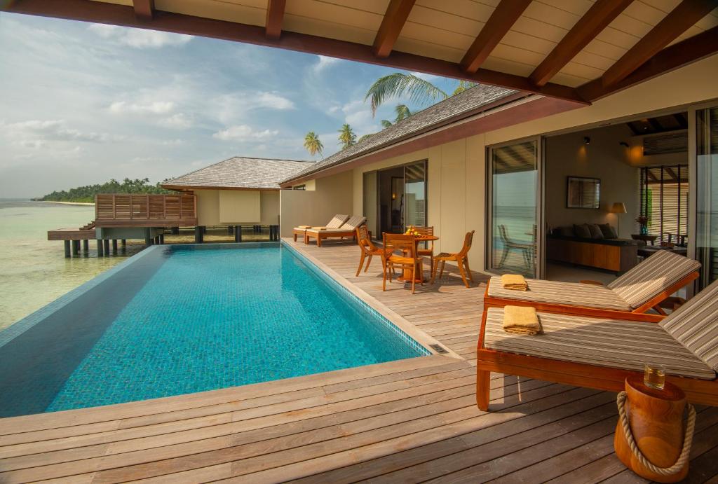 07 Nights Holiday Deal for Residence Maldives at Dhigurah with Sunrise Water Pool Villa, Starting from £ 2,399 PP