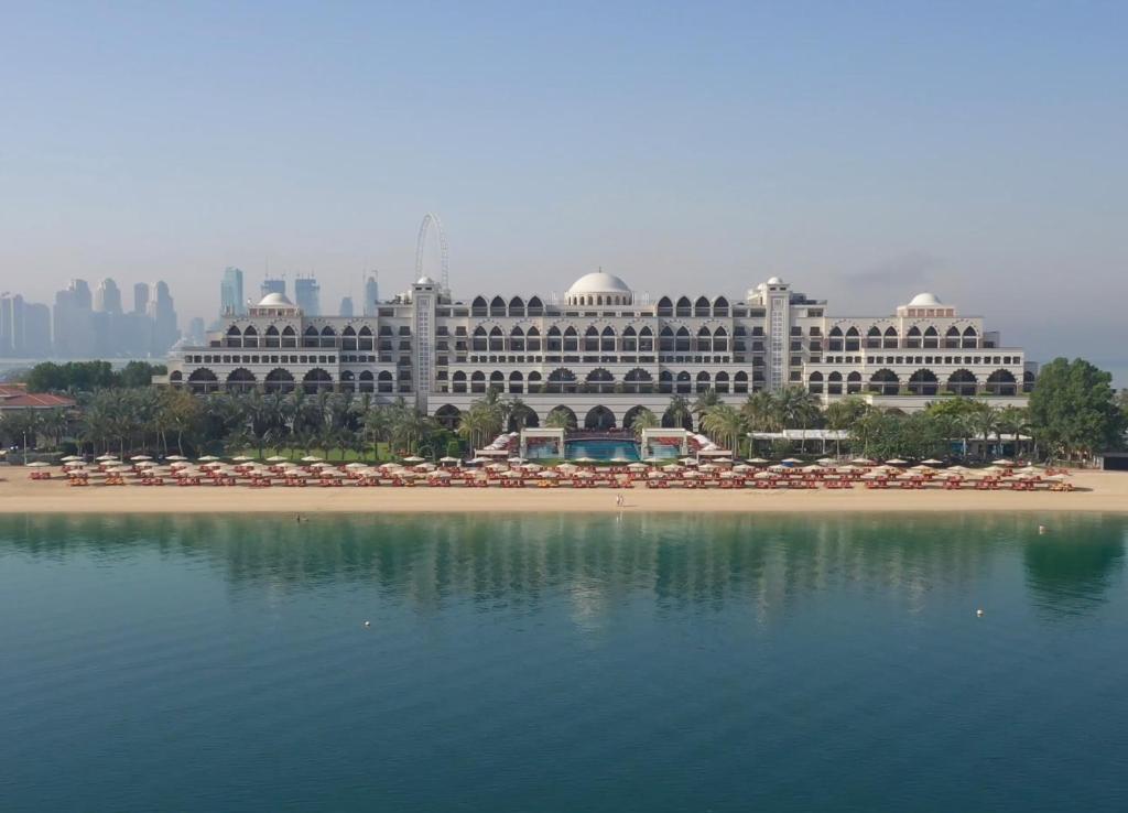 03 Nights Holiday Deal for Jumeirah Zabeel Saray with Superior Family Room, Starting from £ 2,299 Per Family