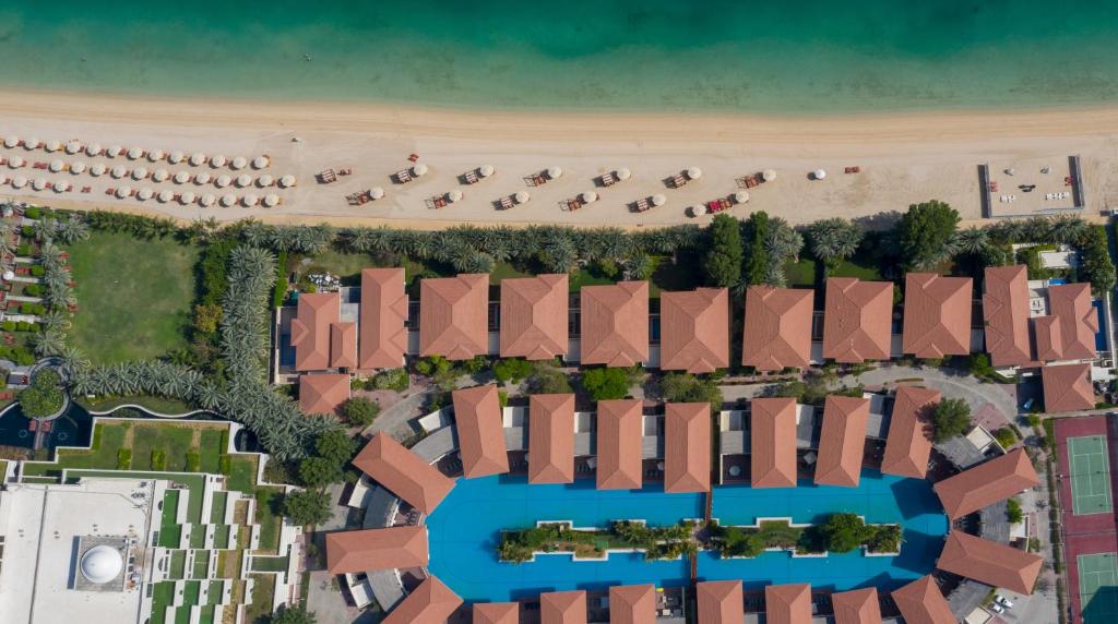 03 Nights Holiday Deal for Jumeirah Zabeel Saray with Superior Family Room, Starting from £ 2,299 Per Family