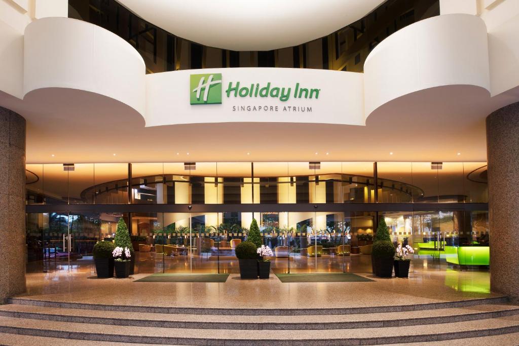 10 Nights Holiday Deal for Adaaran Club Rannalhi & Holiday Inn Singapore Atrium with Classic Ocean View Room, Starting from £ 2,099 PP
