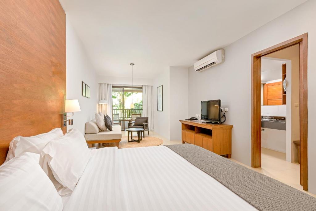 12-Night Luxury Thailand Romance Escape from £1,299pp