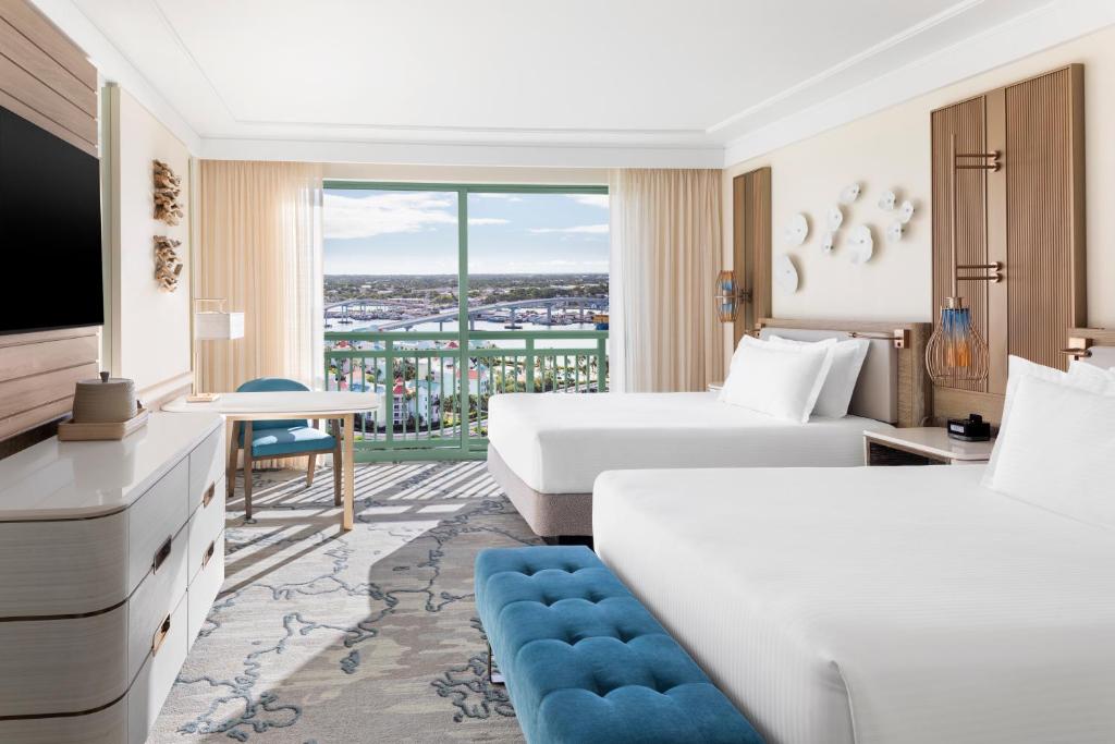 10 nights Holiday Deal in Orlando & Nassau Bahamas on Room Only Basis, Starting from £ 4699 Per Family