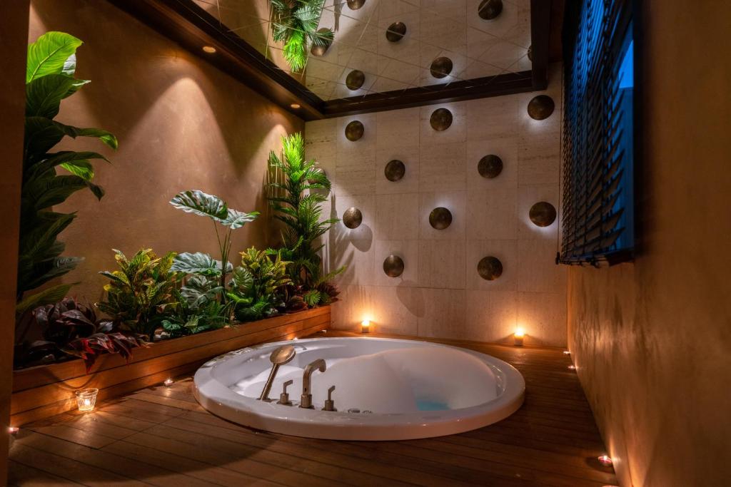 07 Nights Holiday Deal for Granada Luxury Belek Hotel with All Inclusive, Starting from £ 1,662 PP