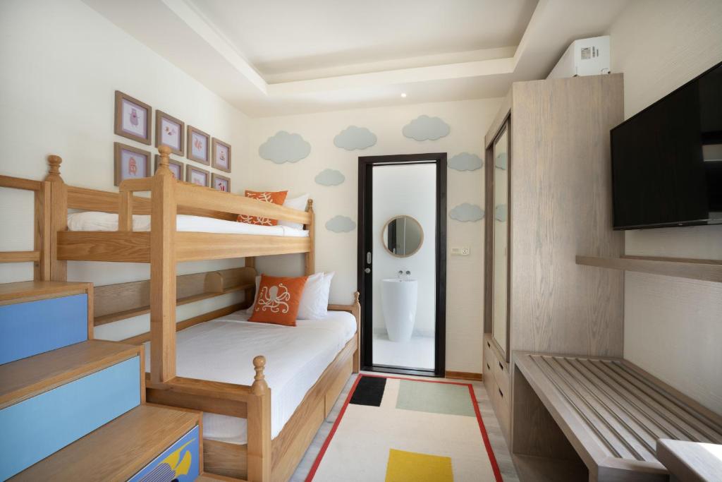 10 Nights Holiday Deal at Four Point By Sheraton Bur Dubai & Oblu Xperience Ailafushi Maldives with Ocean view Room starting from £ 2,099 PP