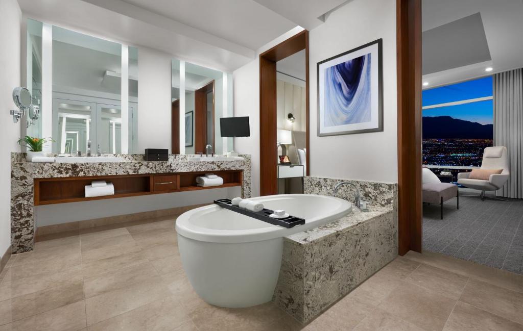 10 Nights Holiday Deal for ARIA RESORT & CASINO & Royalton Splash Riviera Cancun with All Inclusive, Starting from £ 1,999 PP