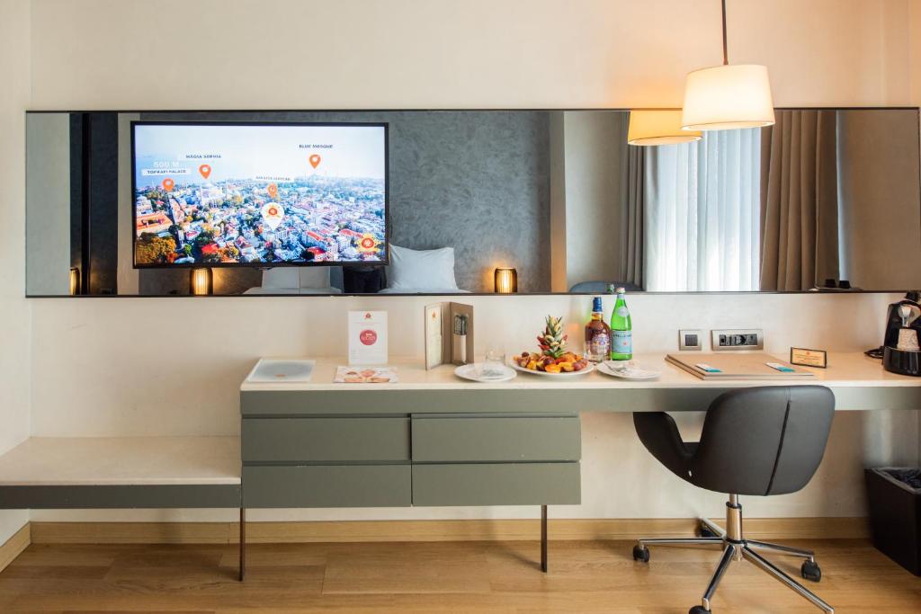 07 Nights Holiday Deal for Dosso Dossi Hotels & Spa Downtown with Standard Room, Starting from £ 299 PP