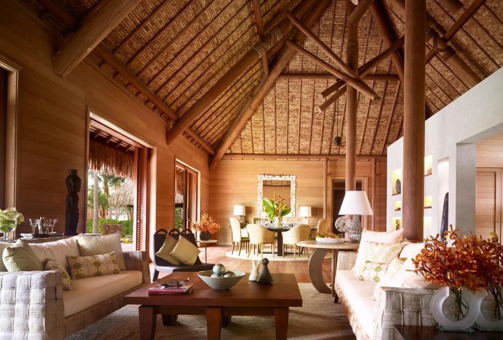 Four Seasons Resort Bora Bora