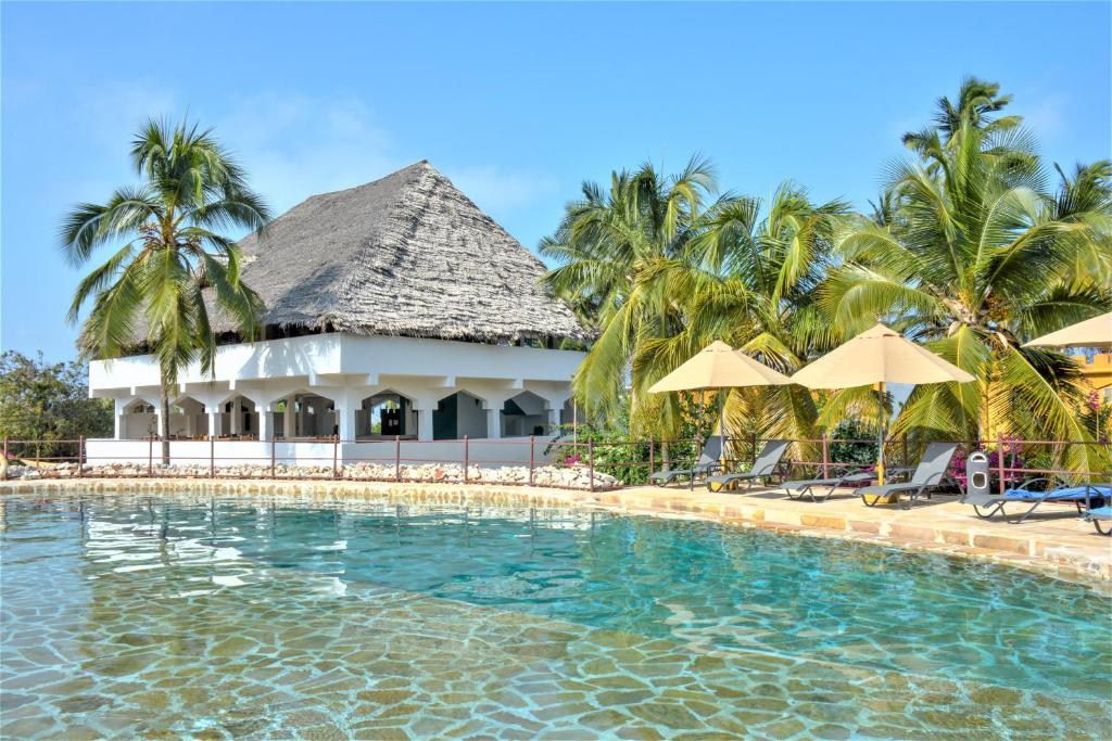 14 Nights Long Stay Holiday Deal in Zanzibar Bay Resort & Spa With Standard Room, Starting from £ 1,299