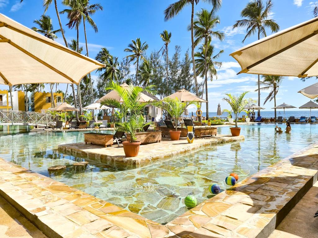 14 Nights Long Stay Holiday Deal in Zanzibar Bay Resort & Spa With Standard Room, Starting from £ 1,299