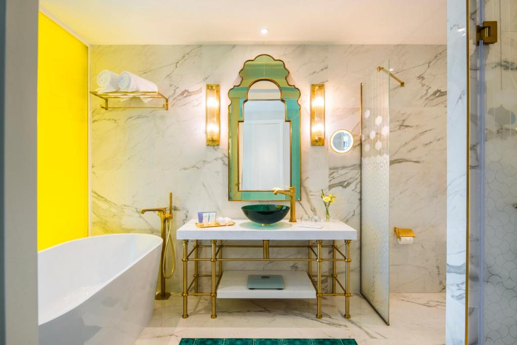 10 Nights Holiday Deal for Rixos Premium Saadiyat Island with Deluxe Room Garden View, Starting from £ 2,099 PP