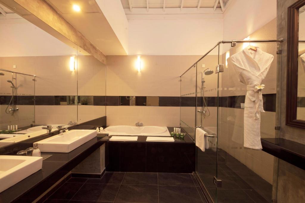 10 Nights in Maldives & Sri Lanka with Premium All inclusive, Starting from £ 1999PP