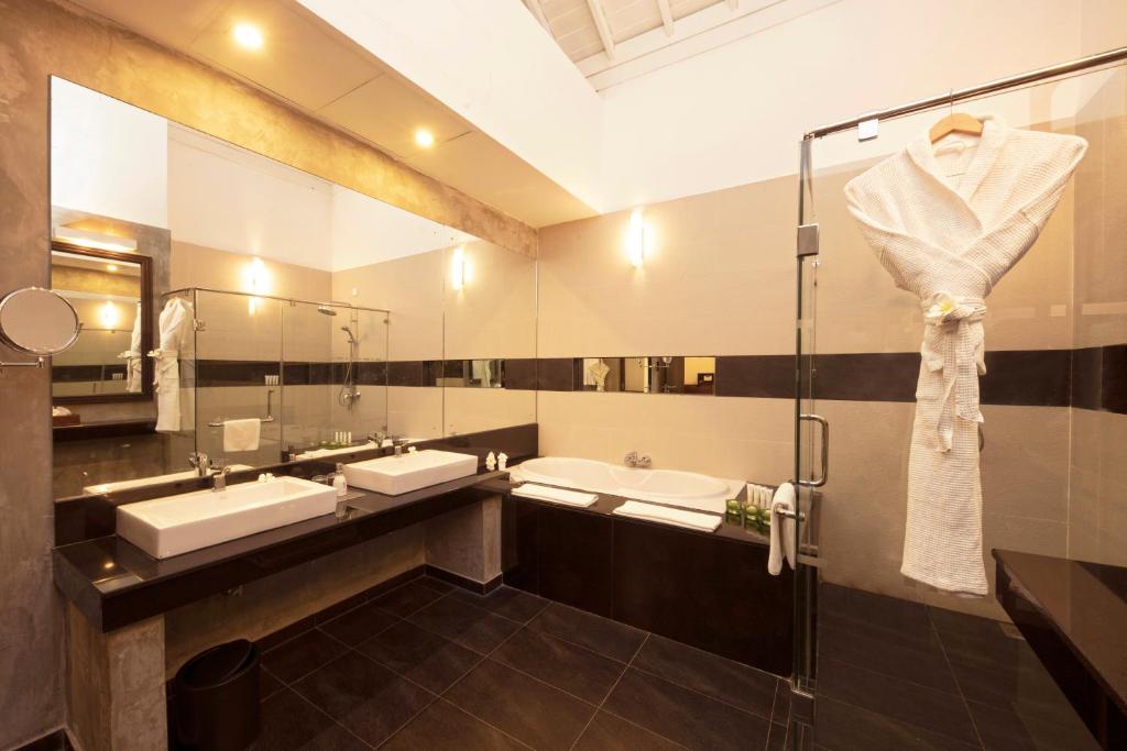 10 Nights in Maldives & Sri Lanka with Premium All inclusive, Starting from £ 1999PP