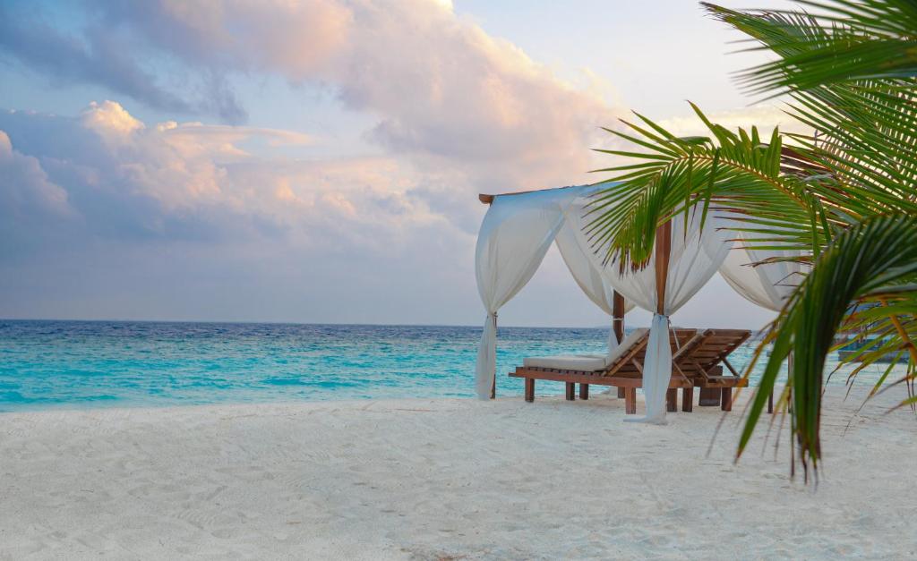 10 Nights in Maldives & Sri Lanka with Premium All inclusive, Starting from £ 1999PP