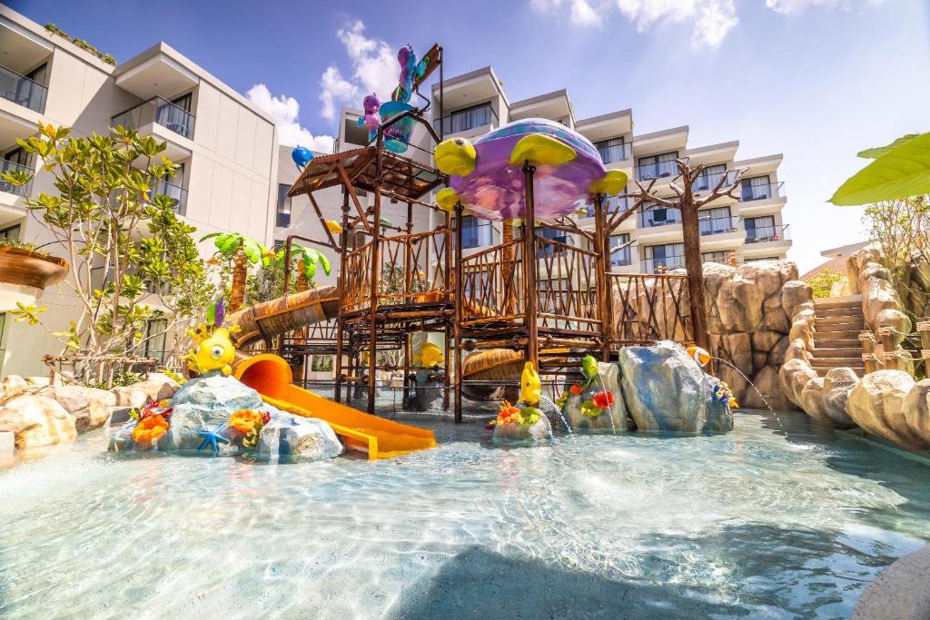 14 Nights Holiday Deal for Emerald Beach Resort Phuket with Deluxe Pool View Room, Starting from £ 1,099 PP 