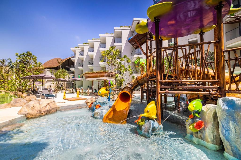 14 Nights Holiday Deal for Emerald Beach Resort Phuket with Deluxe Pool View Room, Starting from £ 1,099 PP 
