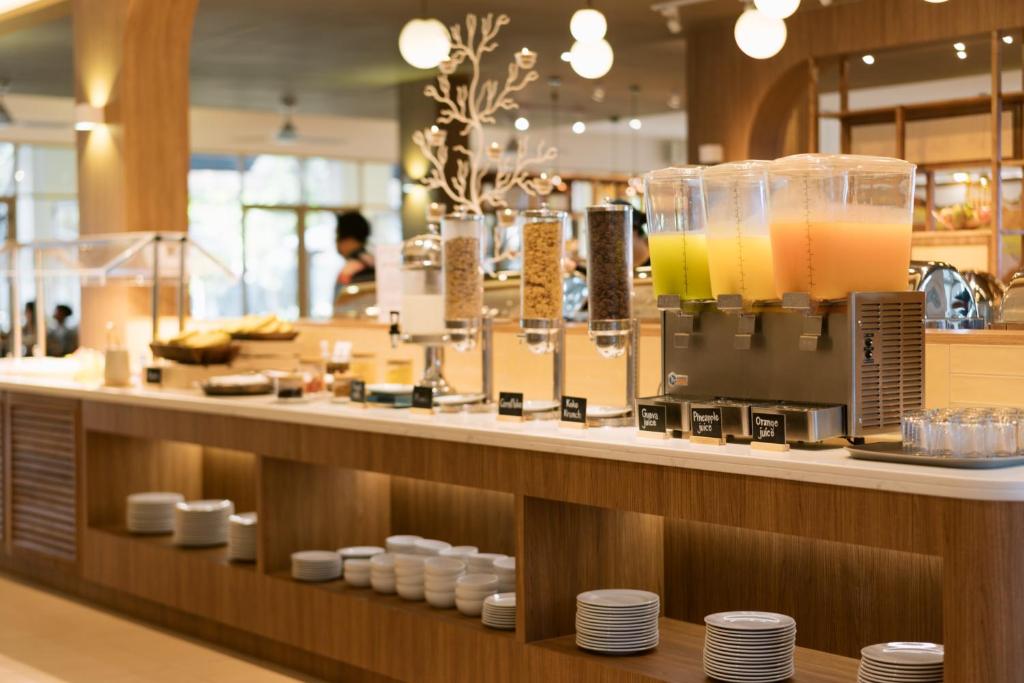 10 Nights in Thailand's Triple Center Holiday deal with Breakfast Basis, Starting From £1,399 pp