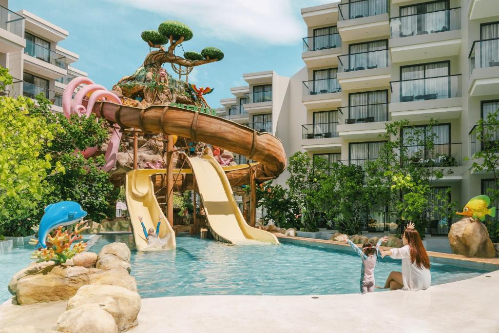 14 Nights Holiday Deal for Emerald Beach Resort Phuket with Deluxe Pool View Room, Starting from £ 1,099 PP 