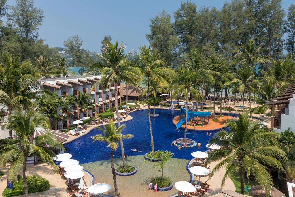 10 Nights in Thailand's Triple Center Holiday deal with Breakfast Basis, Starting From £1,399 pp