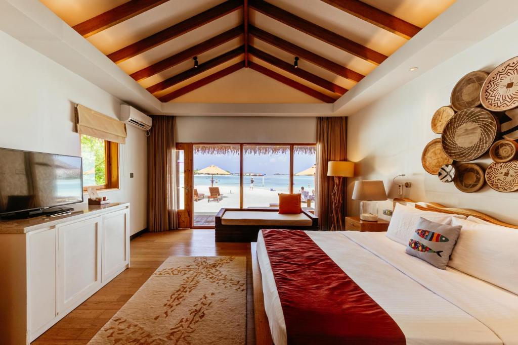 Get Dubai + Maldives Luxury Dream Deal from £2,199pp