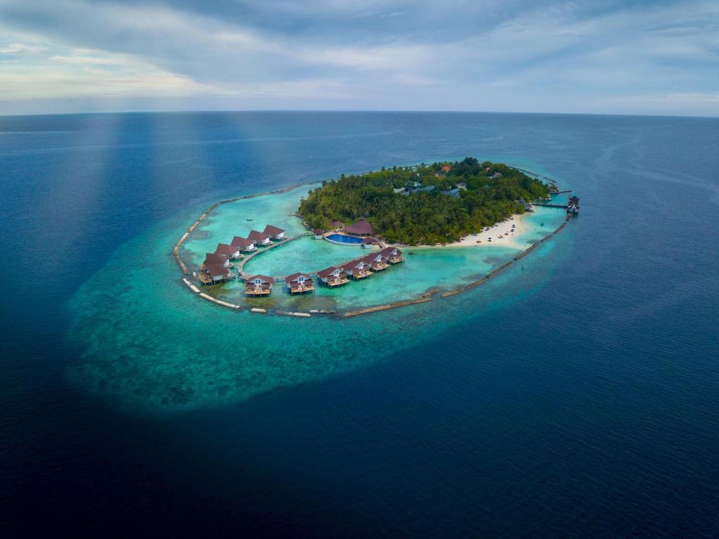 07 Nights Holiday Deal for Ellaidhoo Maldives by Cinnamon Superior Room, Starting from £ 1,399 PP
