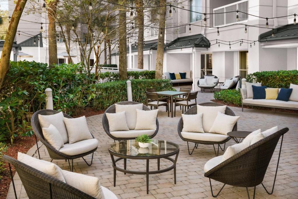 10 nights Holiday Deal in Orlando & Nassau Bahamas on Room Only Basis, Starting from £ 4699 Per Family