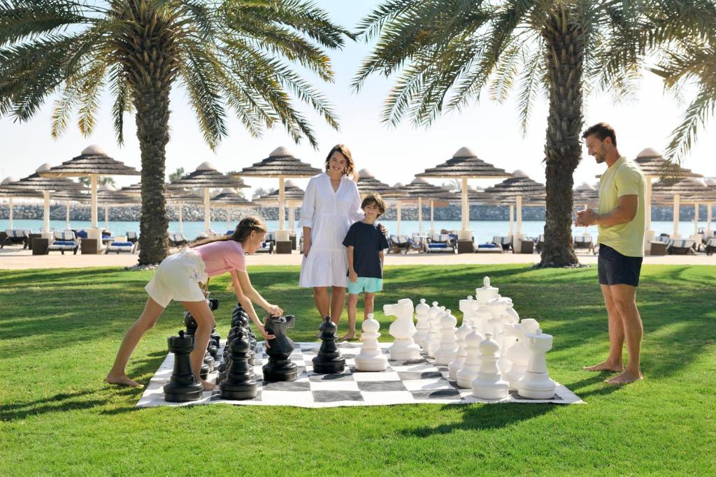 10 Nights Holiday Deal for InterContinental Abu Dhabi & Siyam World Maldives with Wow! All Inclusive, Starting from £ 2,249 PP