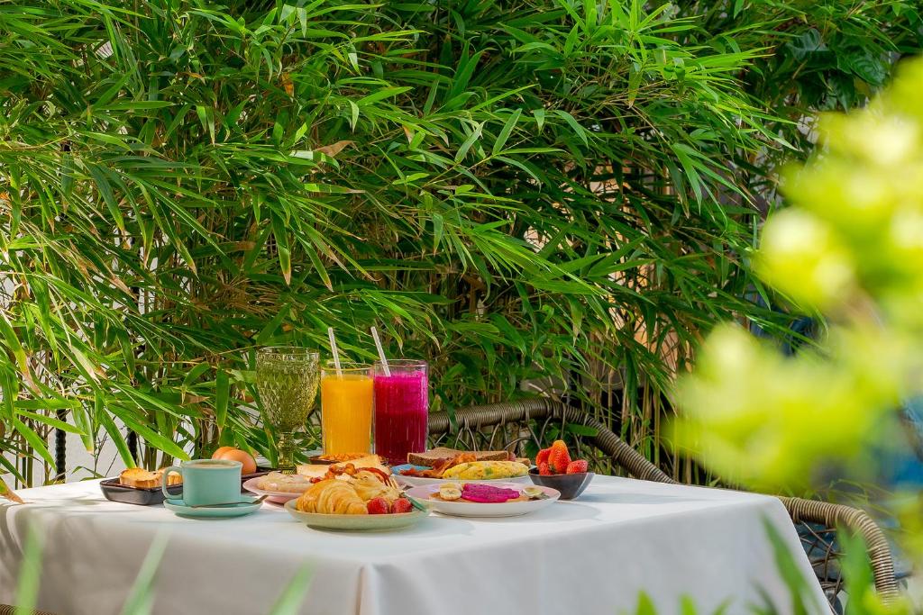 16-Night Vietnam & Thailand Luxury Multi-Centre from £1,599pp