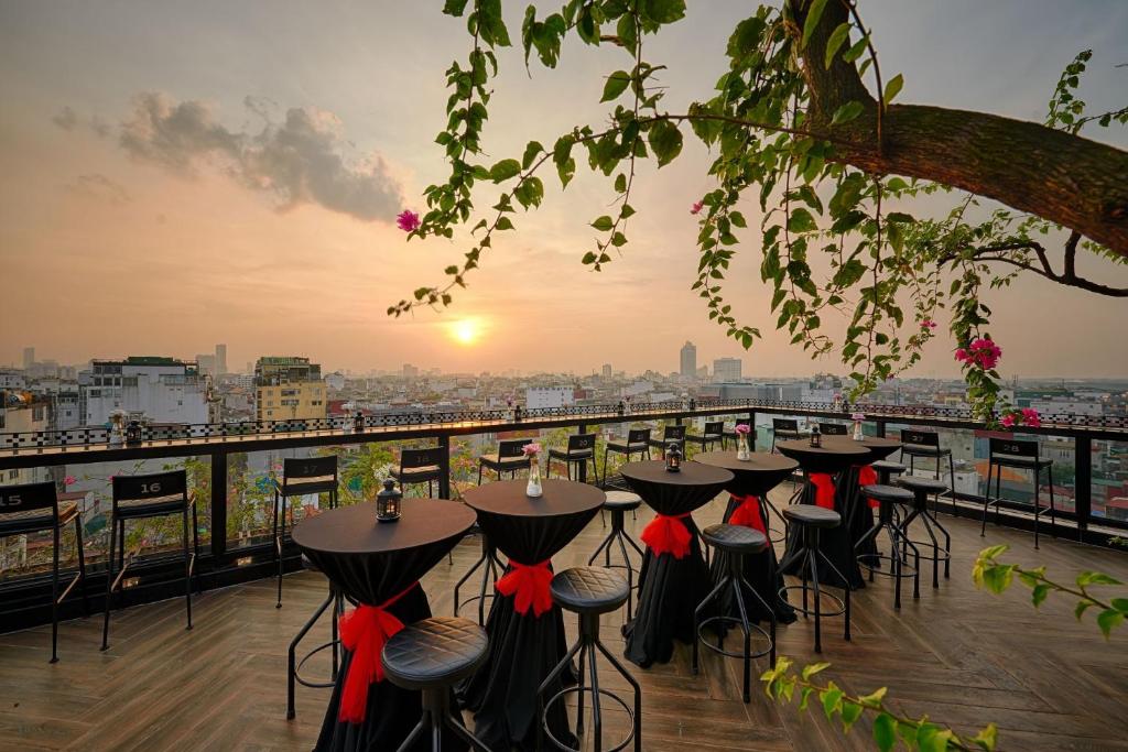 16-Night Vietnam & Thailand Luxury Multi-Centre from £1,599pp