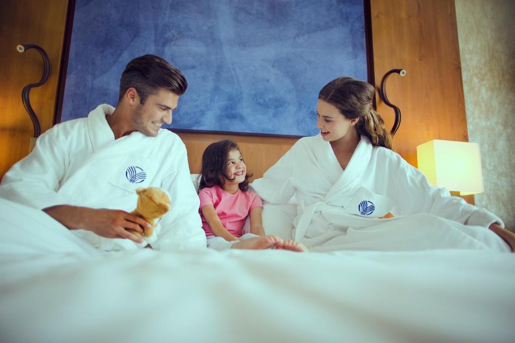 07 Nights Holiday Deal for Adaaran Select Meedhupparu with Beach Villa Room, Starting from £ 1,699 PP