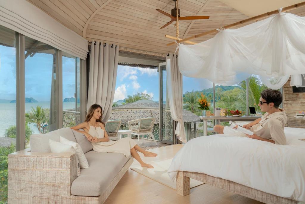 10 Nights in Thailand's Triple Center Holiday deal with Breakfast Basis, Starting From £1,399 pp