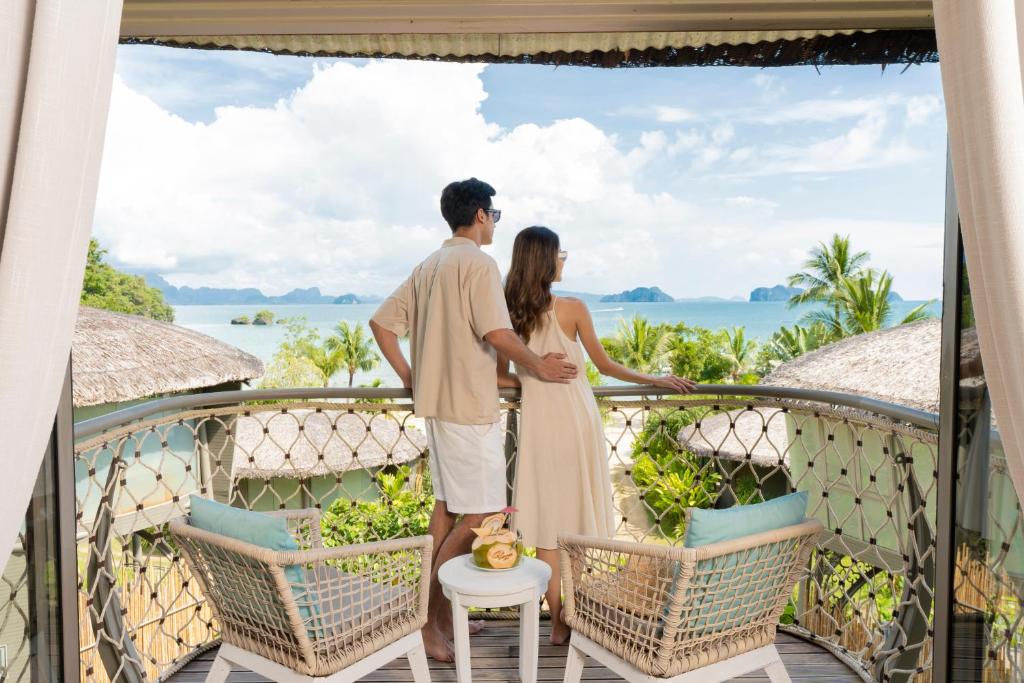 10 Nights in Thailand's Triple Center Holiday deal with Breakfast Basis, Starting From £1,399 pp