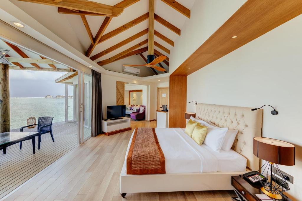 Get Dubai + Maldives Luxury Dream Deal from £2,199pp