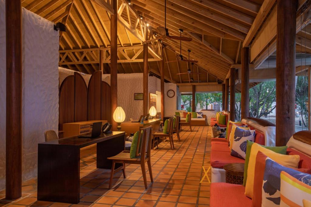 Get Dubai + Maldives Luxury Dream Deal from £2,199pp