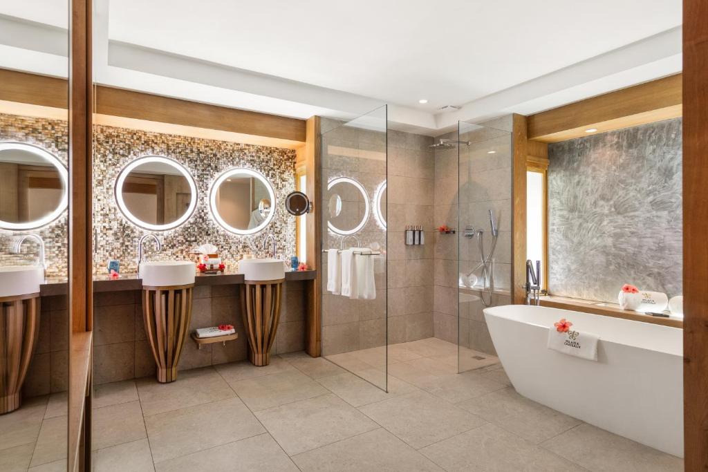 07 Nights Holiday Deal for Le Bora Bora by Pearl Resorts with Overwater Bungalow Lagoon View, Starting from £ 4,599 PP