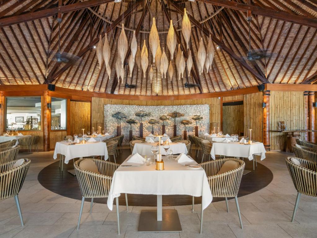 07 Nights Holiday Deal for Le Bora Bora by Pearl Resorts with Overwater Bungalow Lagoon View, Starting from £ 4,599 PP