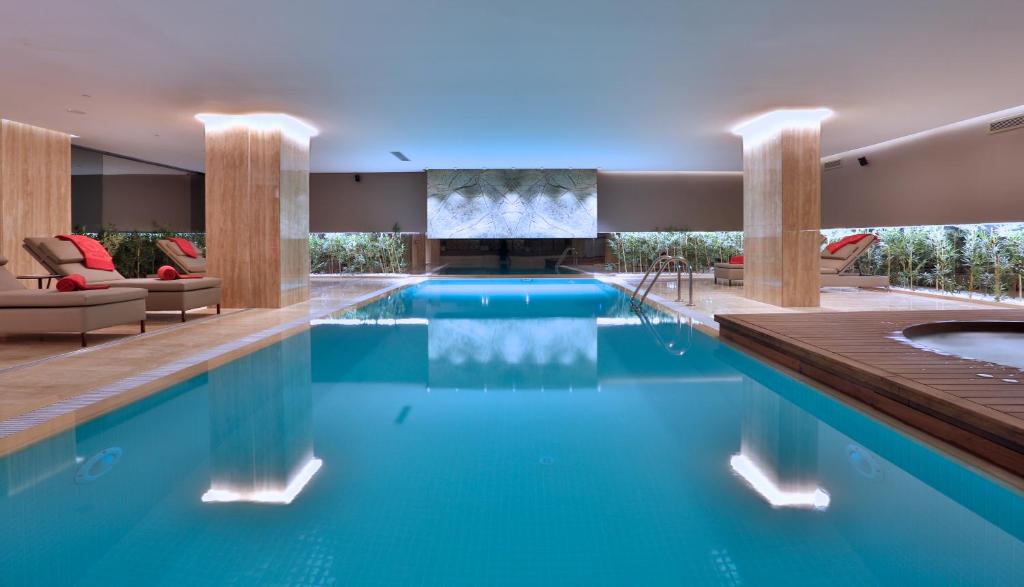 07 Nights Holiday Deal for Dosso Dossi Hotels & Spa Downtown with Standard Room, Starting from £ 299 PP