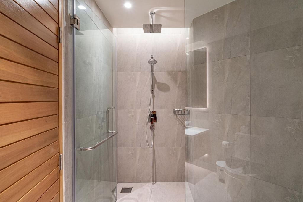 SUMMER EXCLUSIVE DEAL 7 NIGHTS Patong Bay Residence – PHUKET price starting from £799/pp