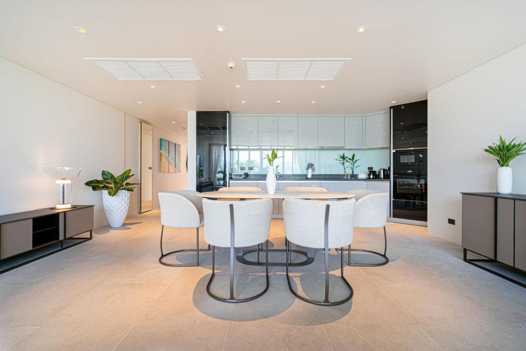 SUMMER EXCLUSIVE DEAL 7 NIGHTS Patong Bay Residence – PHUKET price starting from £799/pp