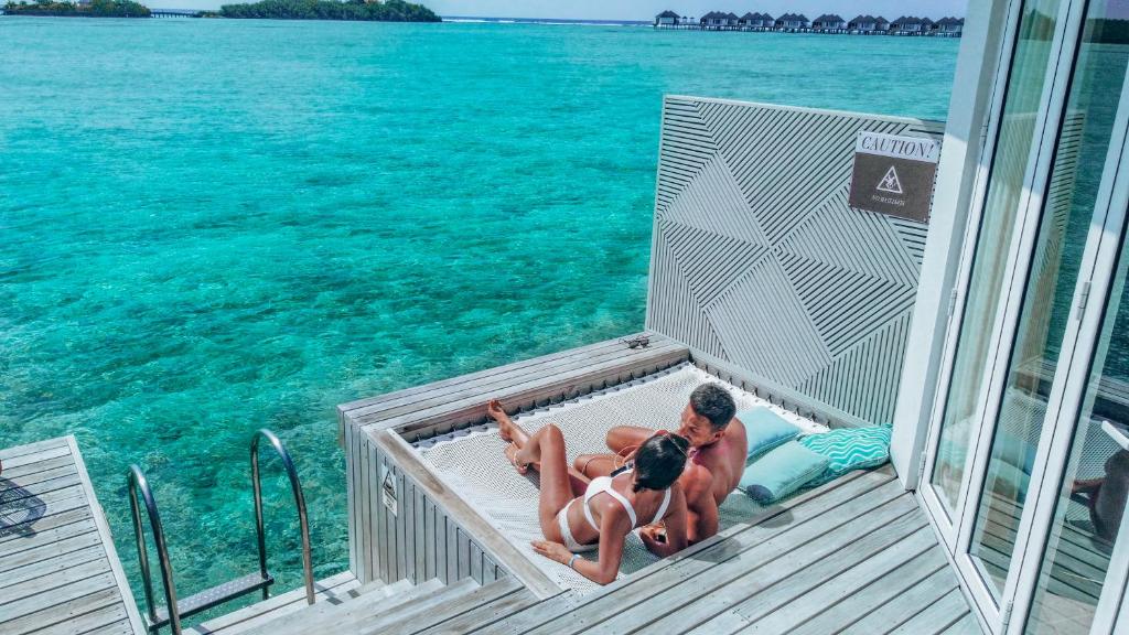 Get Dubai + Maldives Luxury Dream Deal from £2,199pp