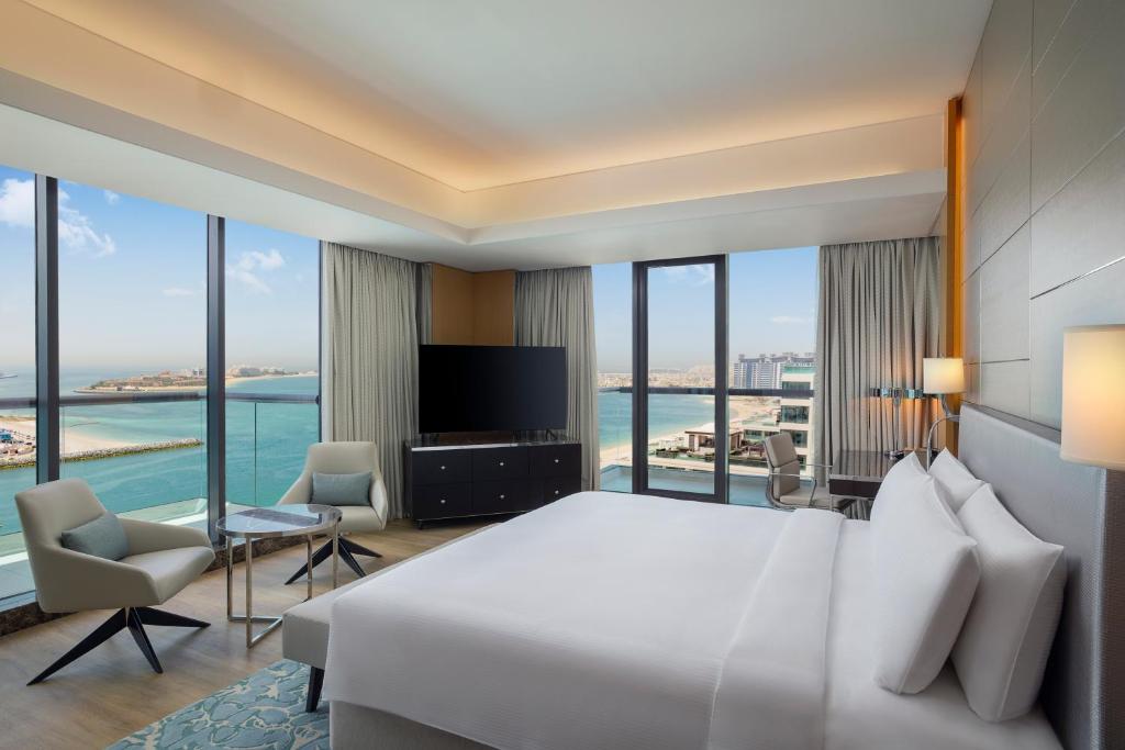 Get Dubai + Maldives Luxury Dream Deal from £2,199pp