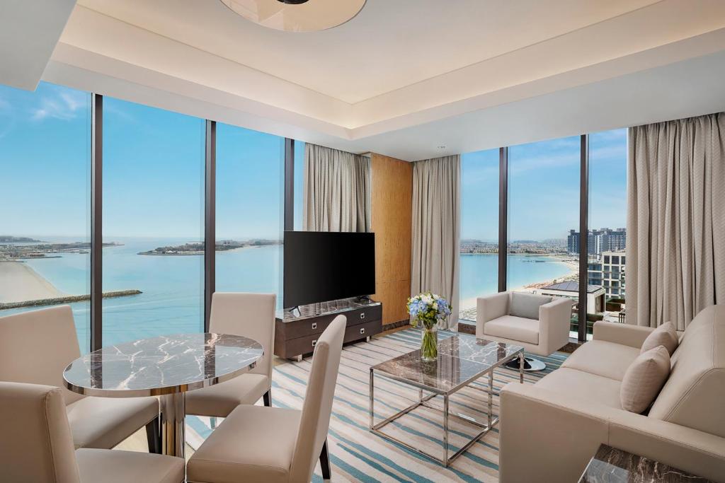 Get Dubai + Maldives Luxury Dream Deal from £2,199pp