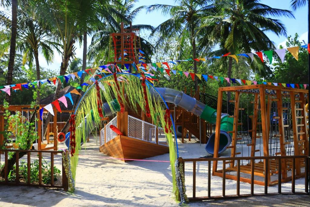 Get Dubai + Maldives Luxury Dream Deal from £2,199pp