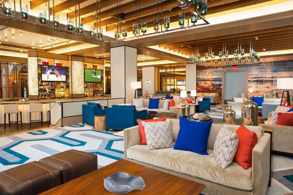 10 nights Holiday Deal in Orlando & Nassau Bahamas on Room Only Basis, Starting from £ 4699 Per Family