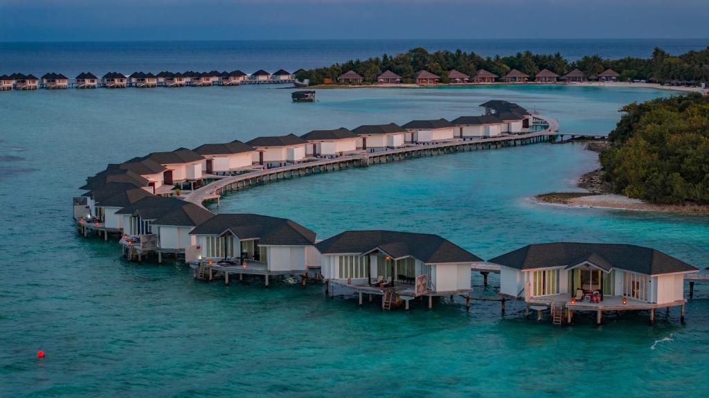 Get Dubai + Maldives Luxury Dream Deal from £2,199pp